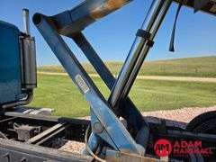 1993  International  Eagle 9300  Straight Truck