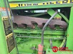 1984  John Deere  2950  Tractor w/Loader
