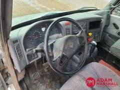 2005  International Harvester  8000  Semi Truck