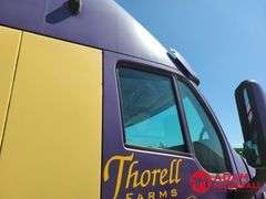 2000  Kenworth  T2000  Semi Truck
