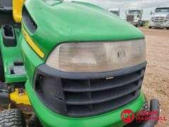 2009  John Deere  LA135  Lawn Mower w Bagger - 42IN