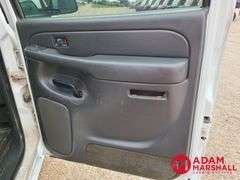 2004  Chevrolet  Silverado 3500  Pickup - Gasoline