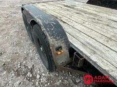 1999  Titan  Flatbed Trailer - 18FT