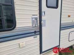 1993  NU-WA  Hitchhiker  Camper Trailer - 30FT