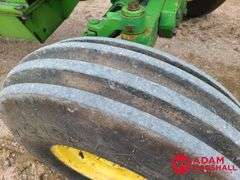 1984  John Deere  2950  Tractor w/Loader