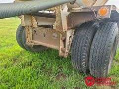 1976  Fruehauf  7000 Gallon Tanker  Trailer