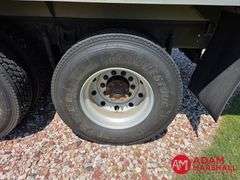 1993  International  Eagle 9300  Straight Truck