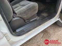 2004  Chevrolet  Silverado 3500  Pickup - Gasoline