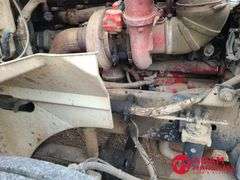 2004  International  9400t  Semi Truck