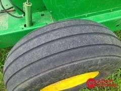 1998  John Deere  3950  Silage Chopper (Video)