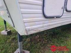 1993  NU-WA  Hitchhiker  Camper Trailer - 30FT