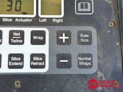 2013  New Holland  BR7090  Specialty Crop Baler