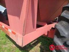 J&M  525  Grain Cart