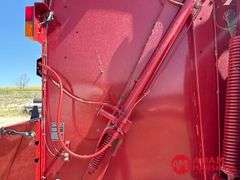 2013  New Holland  BR7090  Specialty Crop Baler