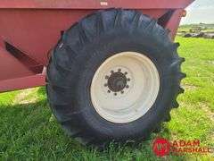 J&M  525  Grain Cart