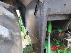 1984  John Deere  2950  Tractor w/Loader