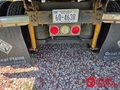 1999  International  9400  Straight Truck