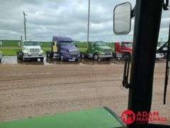 1984  John Deere  2950  Tractor w/Loader