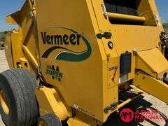 2012  Vermeer  605 Super M  Round Baler