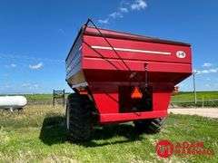 2011  J & M  875-18   Grain Cart