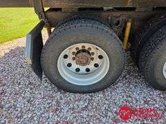 1999  International  9400  Straight Truck