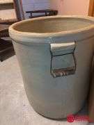 Western 30 Gallon Crock has Handles