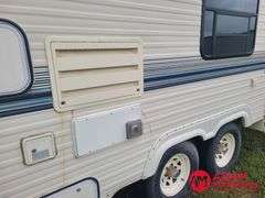 1993  NU-WA  Hitchhiker  Camper Trailer - 30FT
