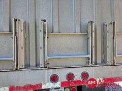 1993  International  Eagle 9300  Straight Truck