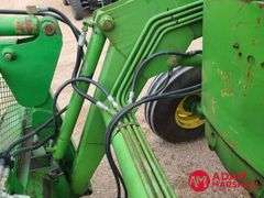 1984  John Deere  2950  Tractor w/Loader