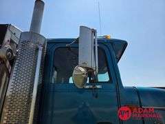 1993  International  Eagle 9300  Straight Truck