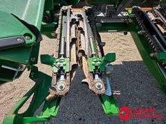 2019  John Deere  708C  Corn Head - 8R30