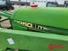 1984  John Deere  2950  Tractor w/Loader
