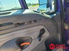 2000  Kenworth  T2000  Semi Truck