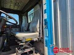 1993  International  Eagle 9300  Straight Truck