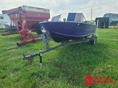 1970  Starcraft  V-Hull  Boat - 16FT