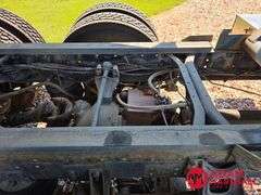 1993  International  Eagle 9300  Straight Truck