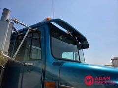 1993  International  Eagle 9300  Straight Truck