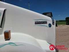 2016  Kenworth  T880  Semi Truck