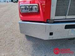 2011  Kenworth  T800  Semi Truck