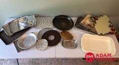 Cookie Sheets, Pizza Pan & Cutting Boards