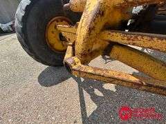 Caterpillar  120  Motor Grader - Mower