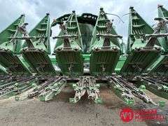 2013  John Deere  612C  Corn Head - 12R30