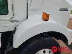 2012  Kenworth  T800  Semi Truck