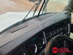 2012  Kenworth  T800  Semi Truck