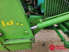 1984  John Deere  2950  Tractor w/Loader