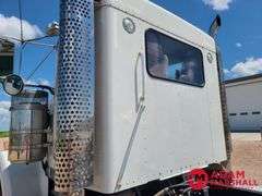 2014  Kenworth  W900  Semi Truck