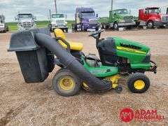 2009  John Deere  LA135  Lawn Mower w Bagger - 42IN