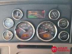2014  Peterbilt  389  Semi Truck