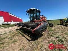 2005  Hesston  9240  Swather
