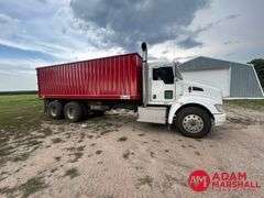 2008  Kenworth  T300  Straight Truck